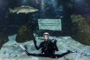 L’AQUÀRIUM DE BARCELONA Y ONA CARBONELL DESEAN UNA NAVIDAD Y UN MUNDO EN EL QUE EL CUIDADO DEL AGUA SEA UNA PRIORIDAD